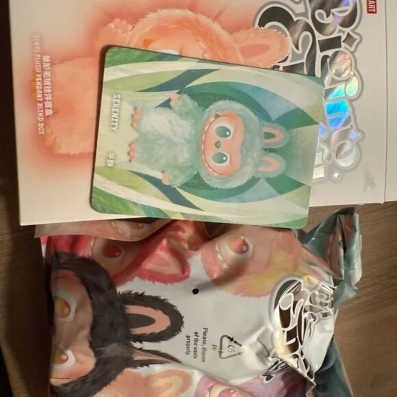 [READY TO SHIP] Labubu SERENITY Big into Energy Vinyl Plush Pendant - Picture 2 of 2